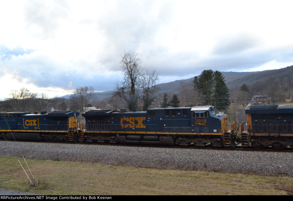 CSX 7018